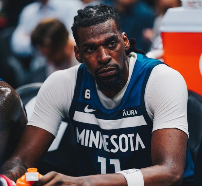 九游礼包-明尼苏达森林狼迎中超关键赛；转会期官宣签约；赛场秩序良好；阵容厚度经受考验的简单介绍