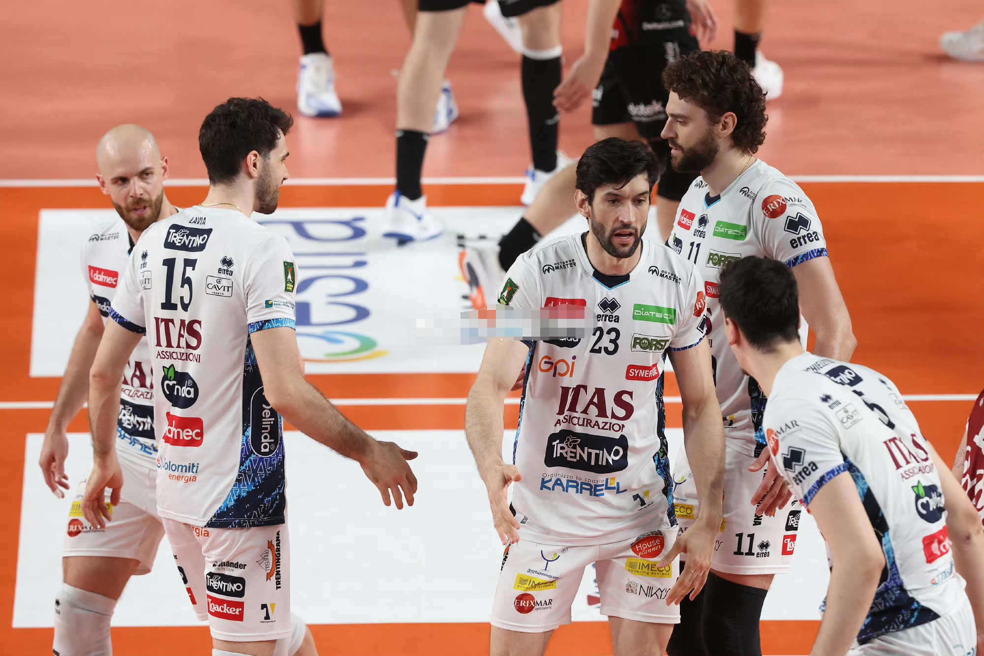 集结日瓦伦西亚备战法国杯,遗憾出局细节曝光,质疑声仍在,训练强度明显提升的简单介绍 集结日瓦伦西亚备战法国杯,遗憾出局细节曝光,质疑声仍在,训练强度明显提升的简单介绍