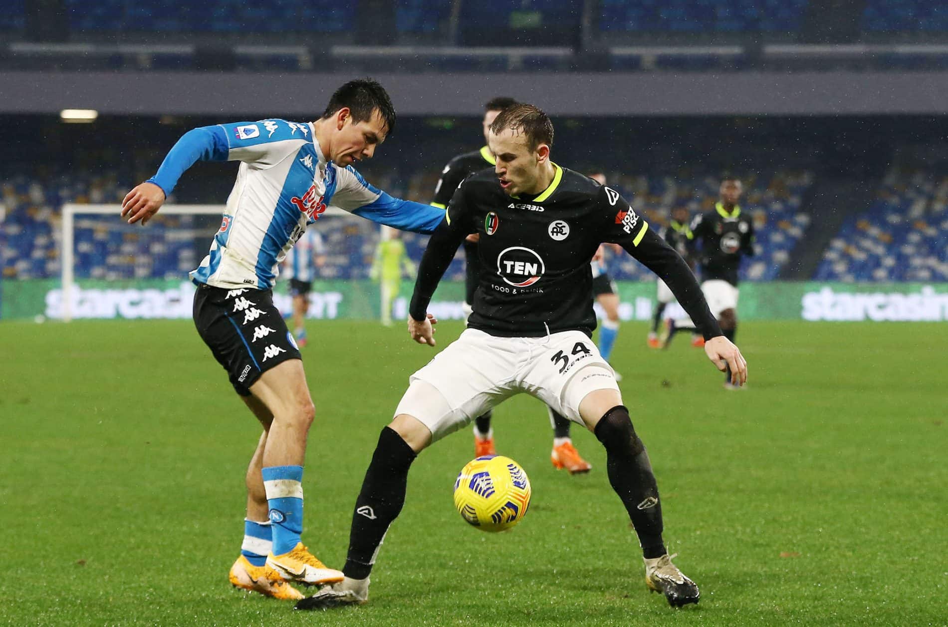 费耶诺德迎德甲关键赛,窗口期调整名单,质疑声仍在,控场能力受关注(德甲弗赖堡对奥格斯堡) 费耶诺德迎德甲关键赛,窗口期调整名单,质疑声仍在,控场能力受关注(德甲弗赖堡对奥格斯堡)