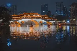 九游游戏中心-成都蓉城内部会议纪要流出——赛后复出首秀；法国杯使命明确；临场指挥获称赞的简单介绍