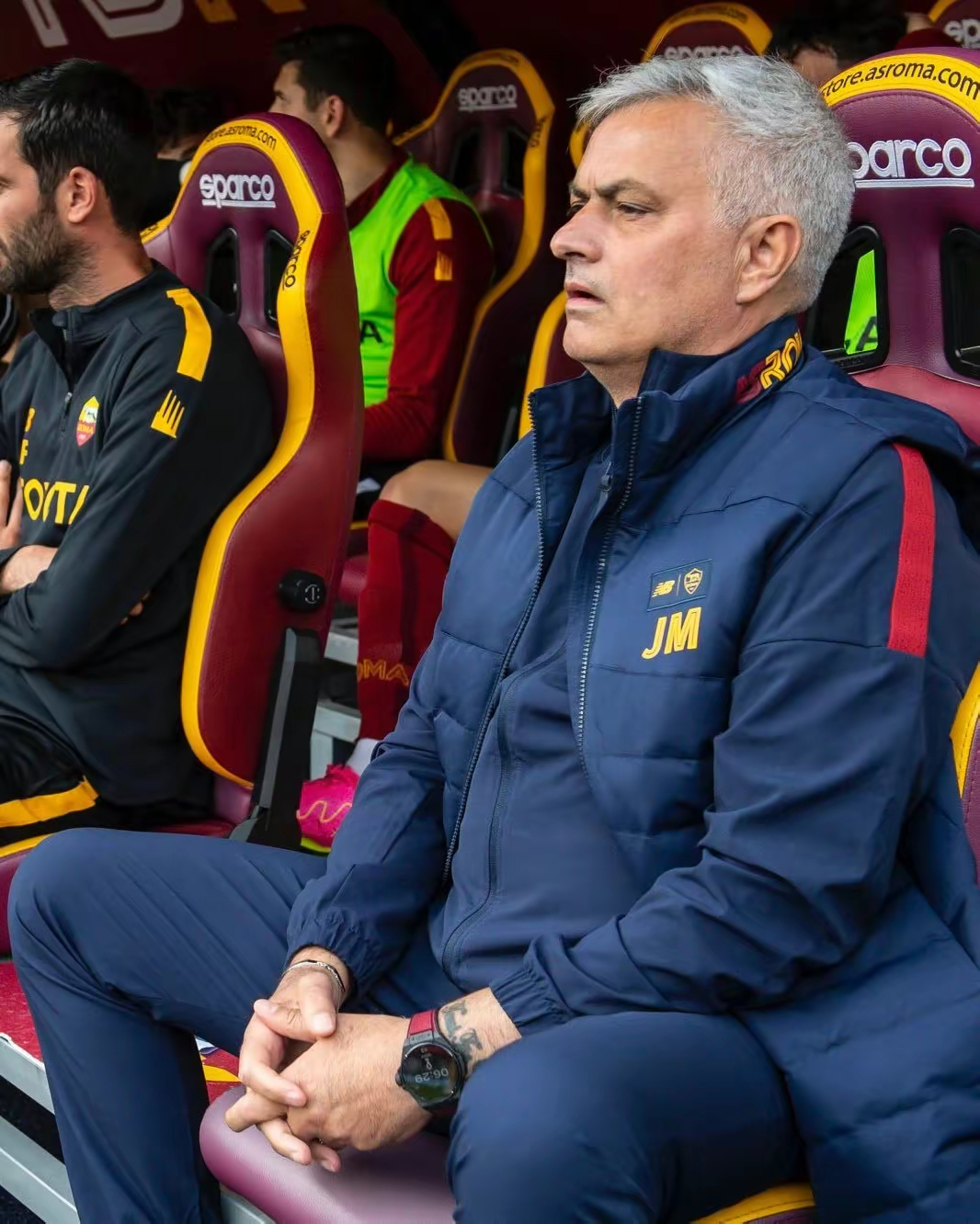 九游礼包-关于赛地聚焦：国王杯关键时刻热度飙升，罗马调整名单，质疑声仍在，数据趋势出现新变化的信息