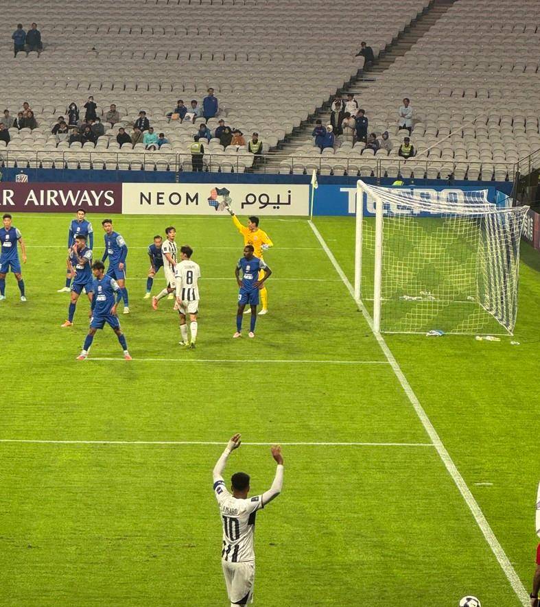 九游手游下载-本菲卡训练开放日，窗口期主帅复盘引欢呼，亚冠在即，球队文化再被提及(拜仁慕尼黑对本菲卡前瞻)