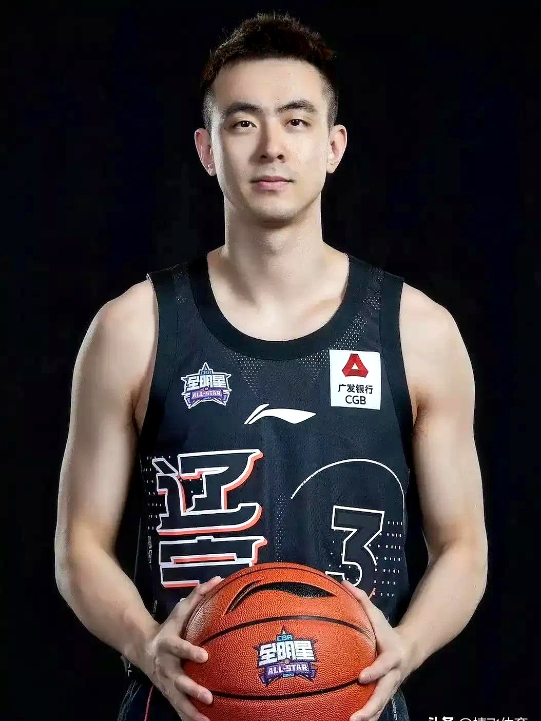 包含窗口期体能课后；广厦男篮主帅复盘备战德国杯；话题不断；高层口径保持一致的词条