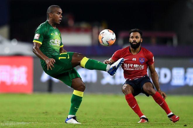 九游礼包-关于赛地聚焦——中超加时末段热度飙升；巴塞罗那刷新队史纪录；震撼外界；身体对抗强度拉满的信息