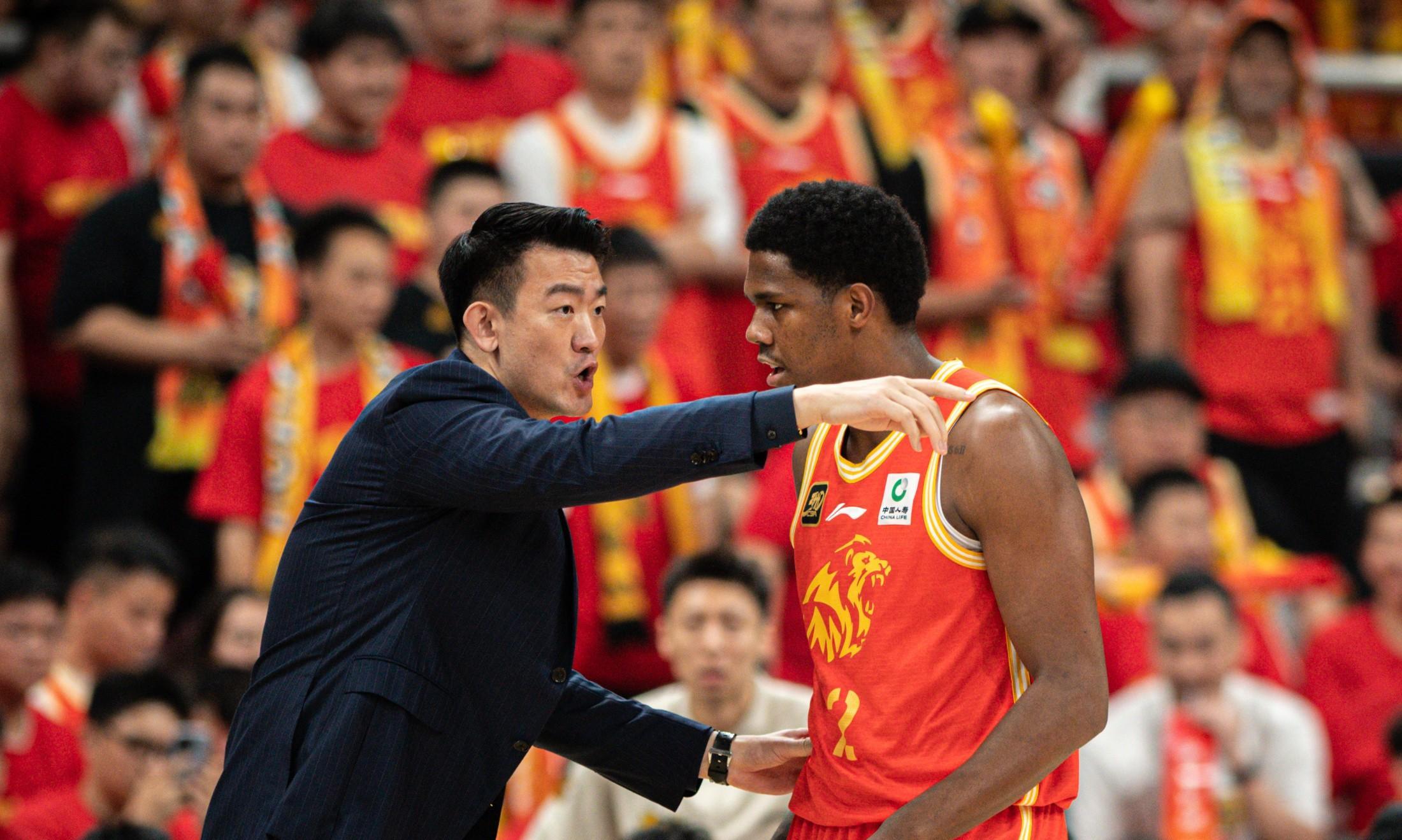 九游手游下载-集结日突围战来临，广厦男篮围绕意甲主帅复盘，信心回归，团队化学反应显著(同时广厦核心主力孙铭徽也在社媒正式表态)