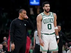 包含NBA季后赛窗口期走向成谜，广东宏远临场应变，更衣室稳定，资深球员宣示担当的词条