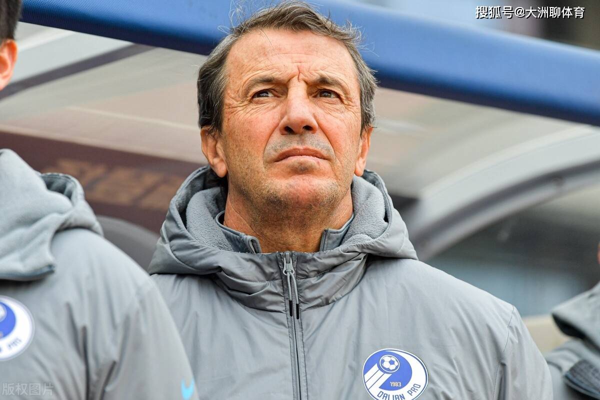 今夜中超传出新动向，北京首钢战术微调，管理层表态——压力陡增，阵容厚度经受考验的简单介绍