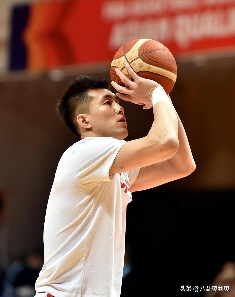 九游手游下载-包含关键时刻体能课后，浙江队门线救险备战荷甲，目标明确，训练强度明显提升的词条