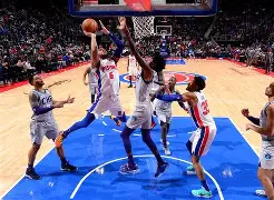 九游手游下载-夏日炎炎特警开展田径体能训练