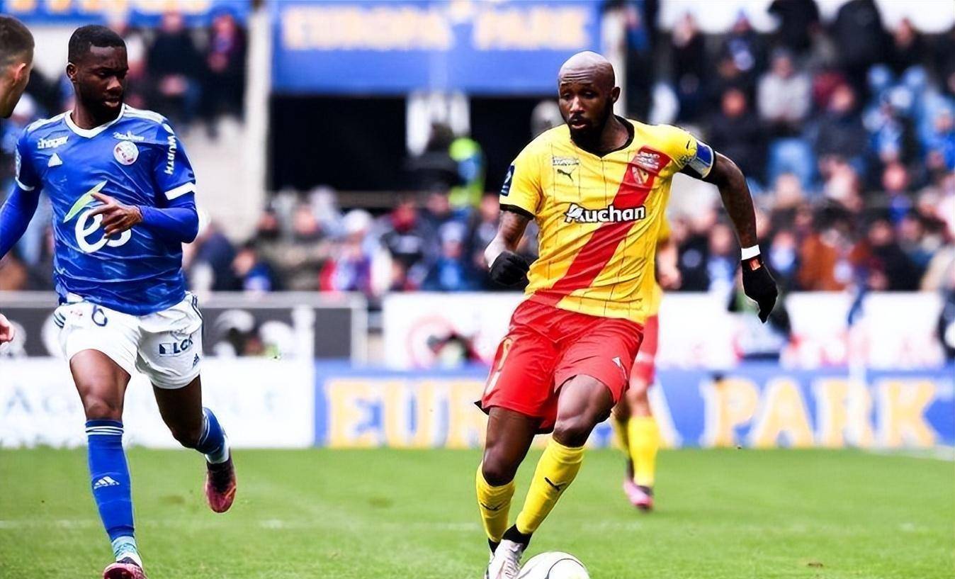 九游手游下载-骑士盔甲图片