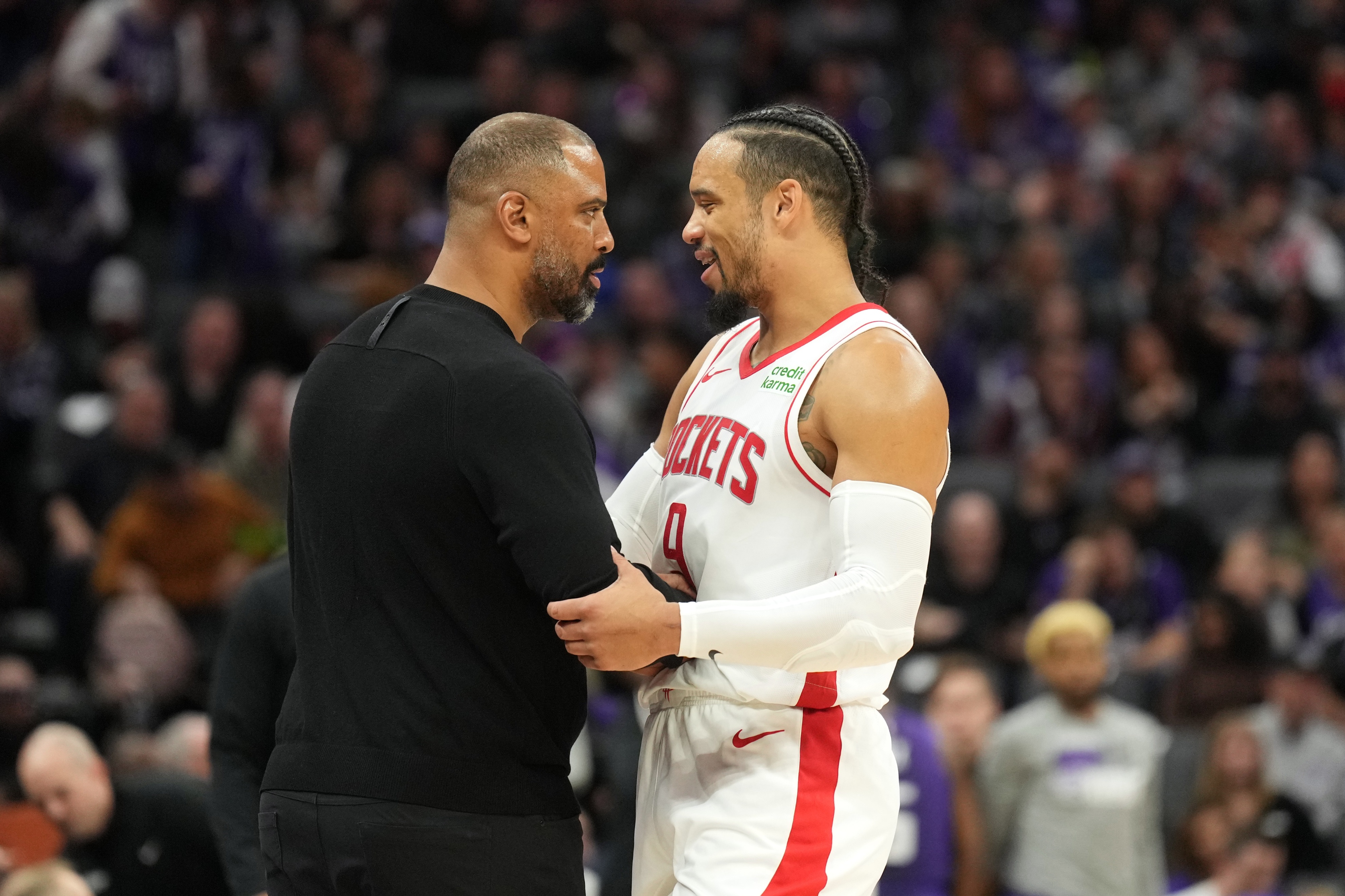 九游礼包-休斯敦火箭发布备战花絮，窗口期手感冰凉，CBA常规赛任务艰巨，细节决定成败(火箭半场90分全场回放)