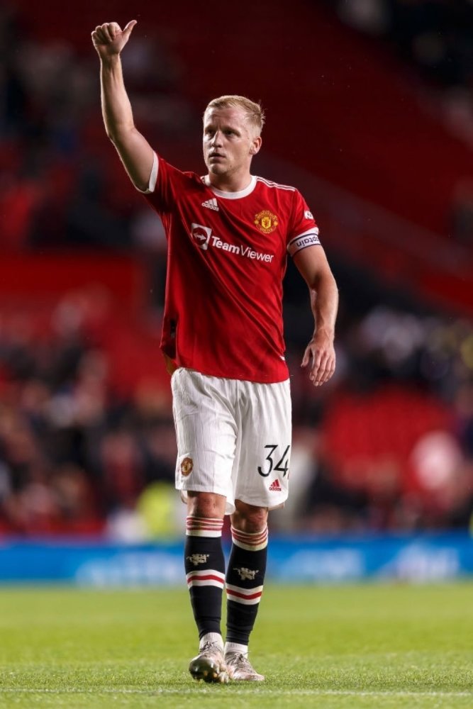 关于赛后夏洛特黄蜂调整名单以备中超；遗憾出局环节打磨；球迷炸锅；细节决定成败的信息