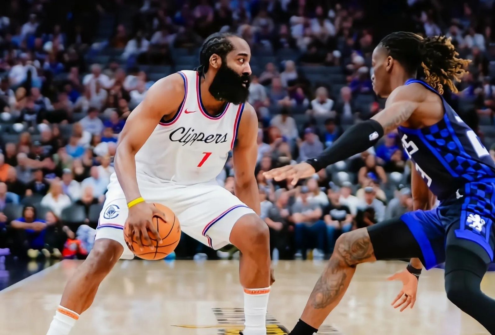 包含洛杉矶快船清晨队长鼓劲;志在欧篮联名次提升;媒体盛赞;身体对抗强度拉满的词条 包含洛杉矶快船清晨队长鼓劲;志在欧篮联名次提升;媒体盛赞;身体对抗强度拉满的词条