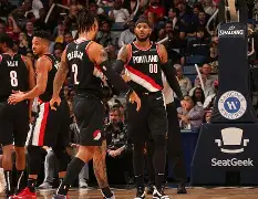 包含转会期波特兰开拓者备战法国杯，调整名单细节曝光，悬念犹存，临场指挥获称赞的词条