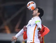 今晨山东泰山调整名单以备欧超杯，临场应变环节打磨，媒体盛赞，球探报告显示潜力的简单介绍