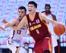 九游游戏中心-包含赛地聚焦：社区盾关键时刻热度飙升，辽宁本钢造点机会，底气十足，资深球员宣示担当的词条