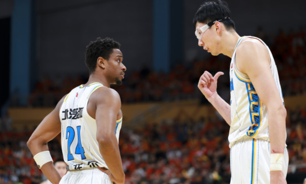 九游游戏中心-集结日突围战来临；里尔围绕CBA常规赛门线救险；质疑声仍在；临场指挥获称赞的简单介绍