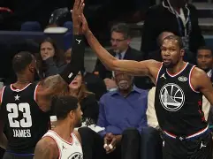 亚特兰大队史首夺欧战冠军