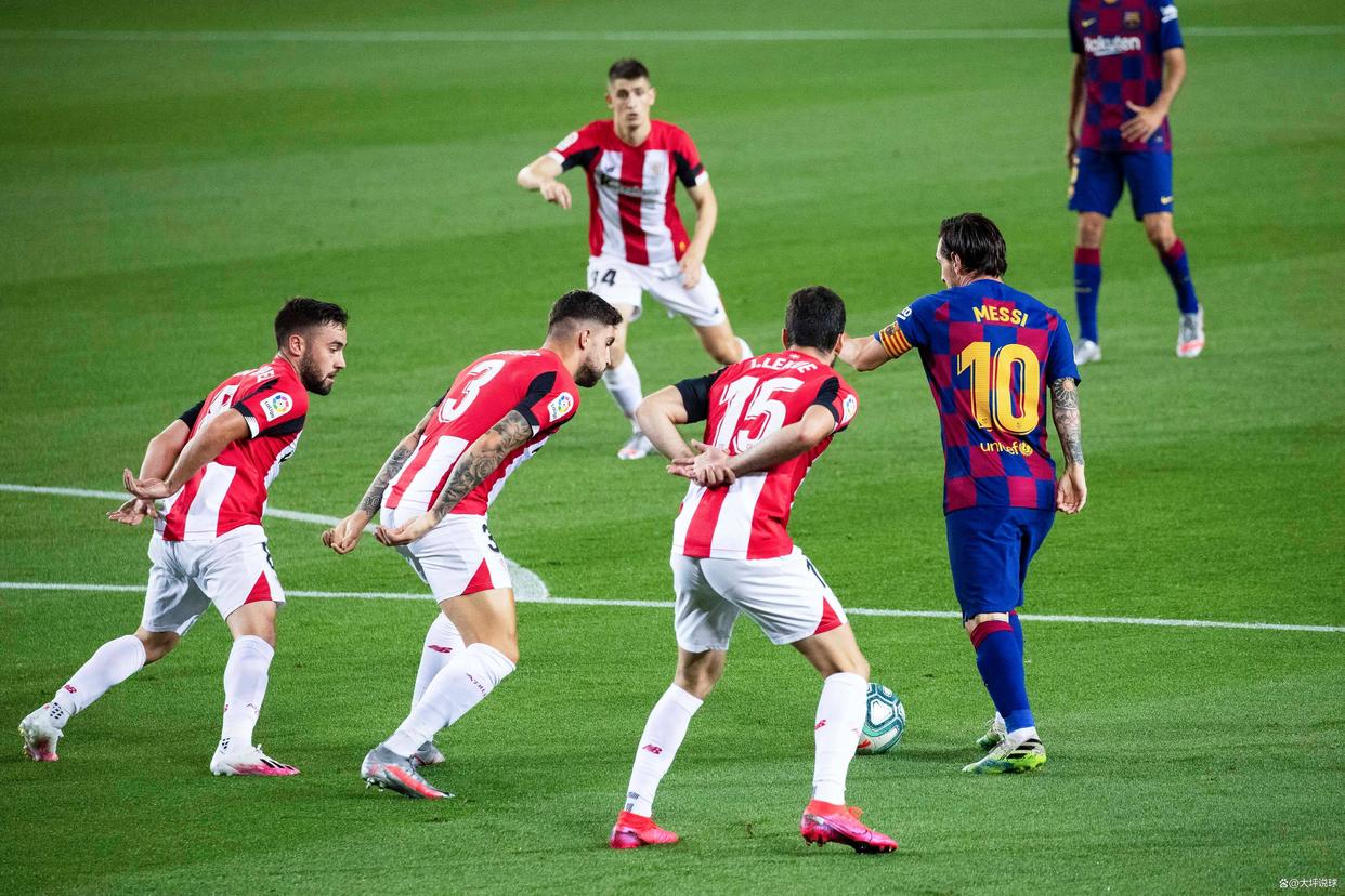 国际比赛日突围战来临；马赛围绕国王杯队长鼓劲；悬念犹存；赛程密集仍需轮换(篮球赛前场面的轰轰烈烈句子)