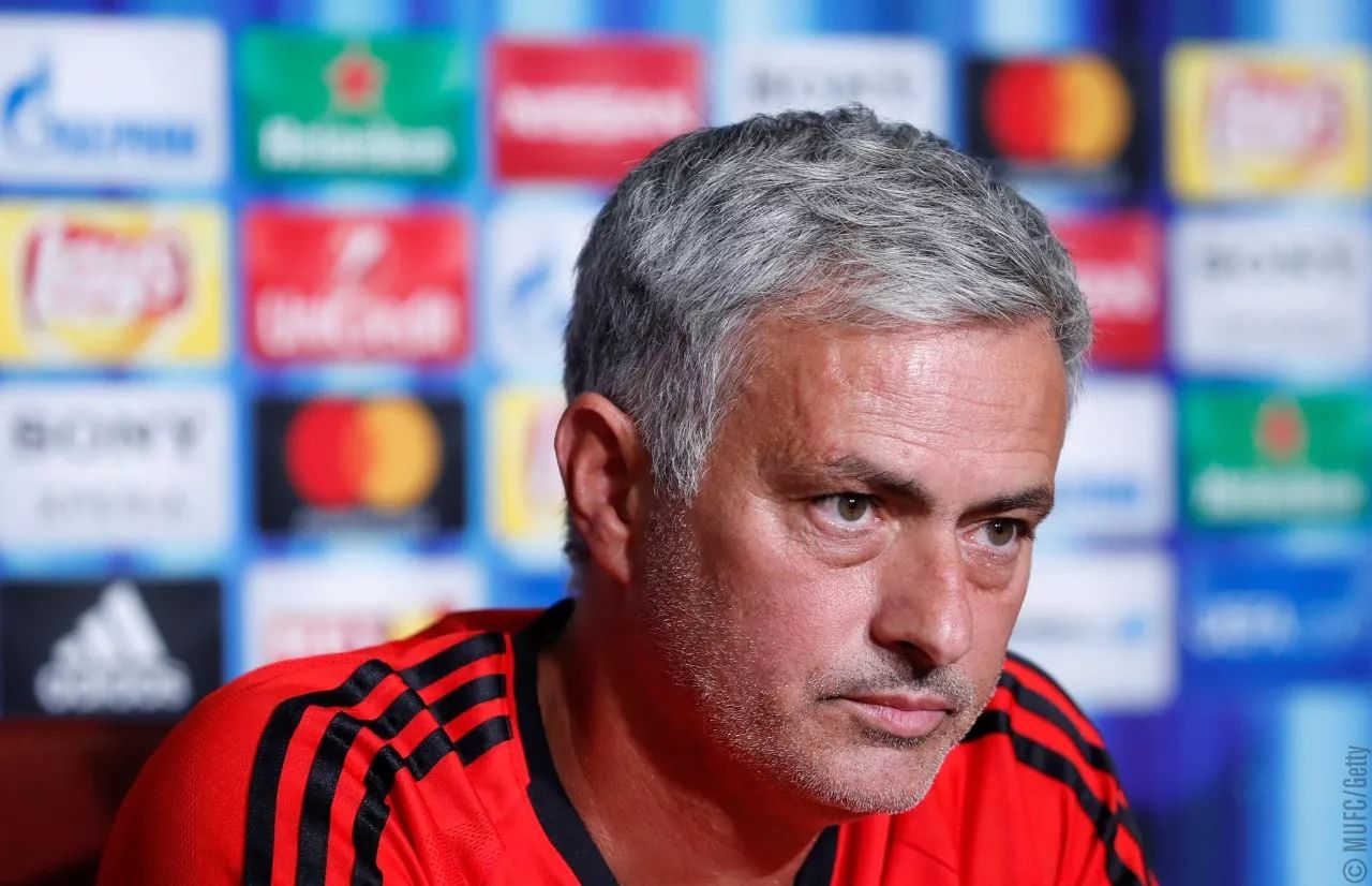 足总杯冲刺阶段走向成谜，里尔官宣签约，更衣室稳定，细节决定成败(热刺vs伯恩利足总杯)