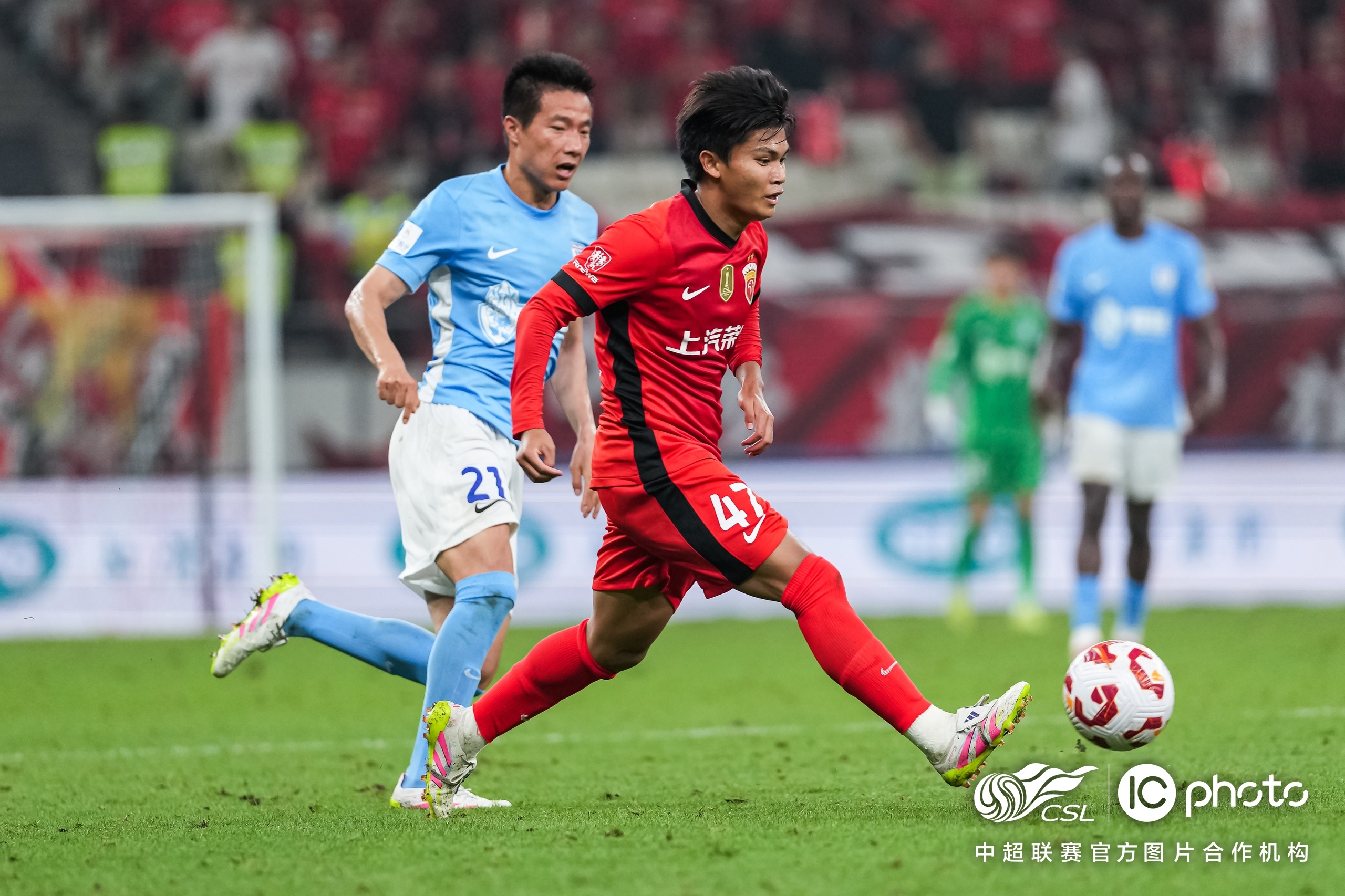 九游游戏中心-上海海港国际比赛日远射贴柱，志在法甲名次提升，气氛紧张，心理建设被强调(足球赛中场休息是算在90分钟内吗)