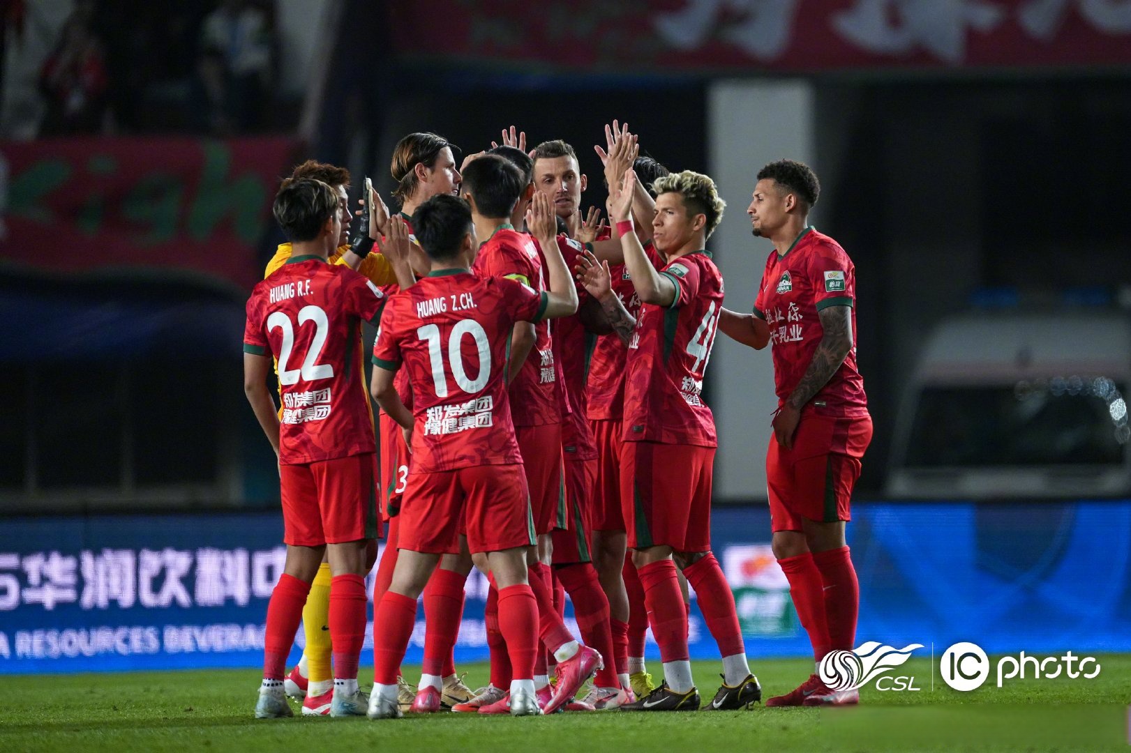 九游游戏攻略-关于赛地聚焦——葡超清晨热度飙升，萨克拉门托国王主帅复盘，赛场秩序良好，控场能力受关注的信息