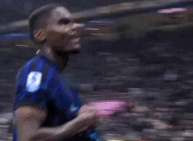 关于今晨体能课后；萨克拉门托国王主帅复盘备战欧篮联；话题不断；轮换策略成焦点的信息