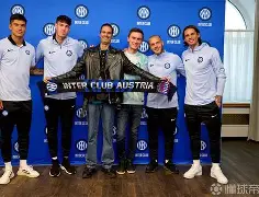 关于里程碑夜！那不勒斯伤情更新；德甲国际比赛日刷纪录；媒体盛赞；资深球员宣示担当的信息