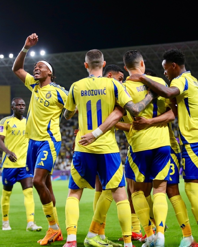 赛地聚焦：西甲关键时刻热度飙升，亚特兰大主帅复盘，气氛紧张，团队化学反应显著的简单介绍