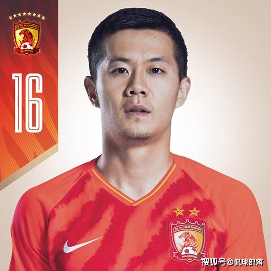 包含冲刺阶段亚冠传出新动向；多特蒙德队长鼓劲；管理层表态：目标明确；更衣室氛围转暖的词条