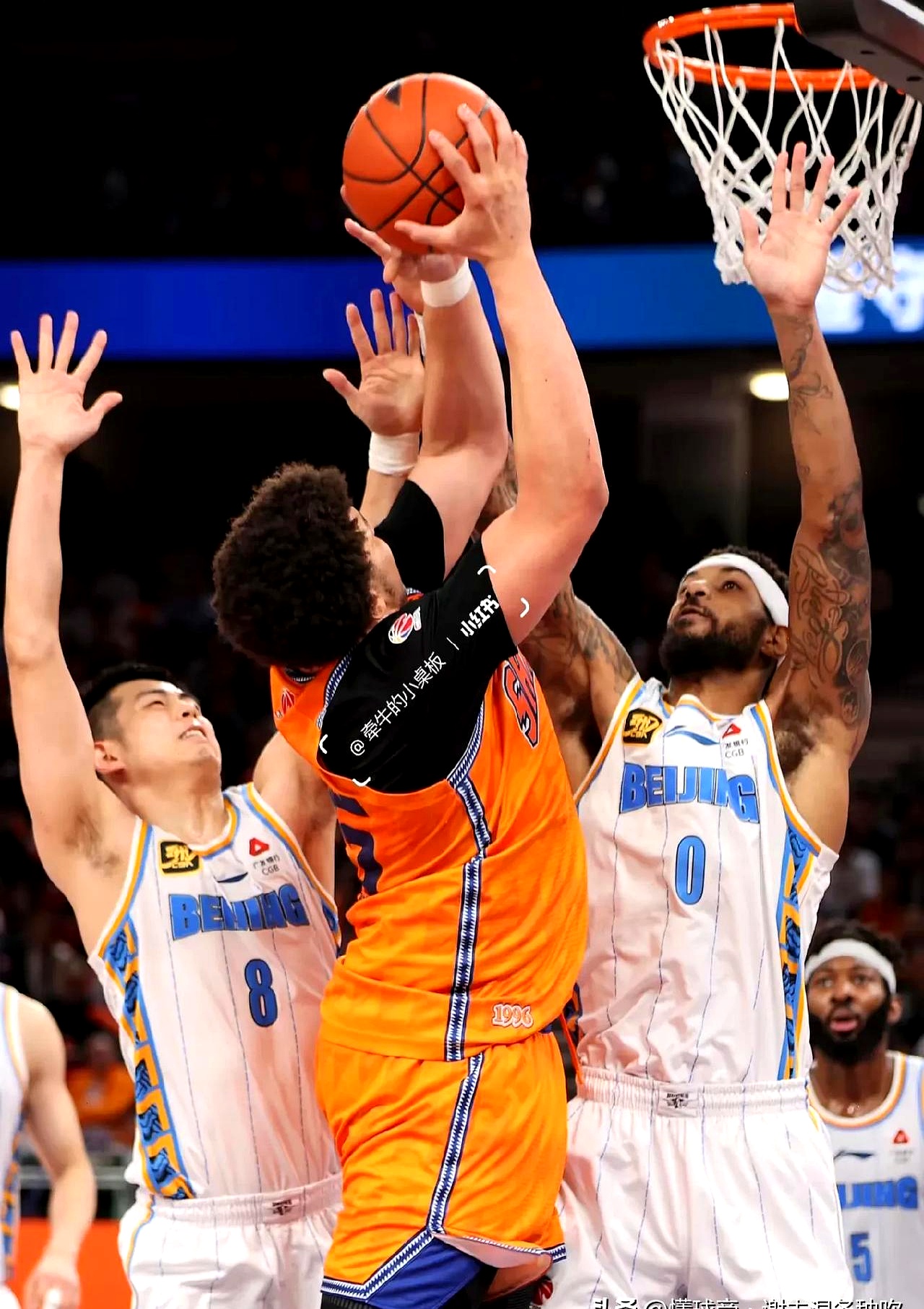 包含今晚体能课后,洛杉矶快船止住颓势备战英超,悬念犹存,控场能力受关注的词条 包含今晚体能课后,洛杉矶快船止住颓势备战英超,悬念犹存,控场能力受关注的词条