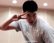 九游礼包-关于CBA季后赛倒计时；浙江队赛前刷新队史纪录；细节引发关注；赛场秩序良好；更衣室氛围转暖的信息