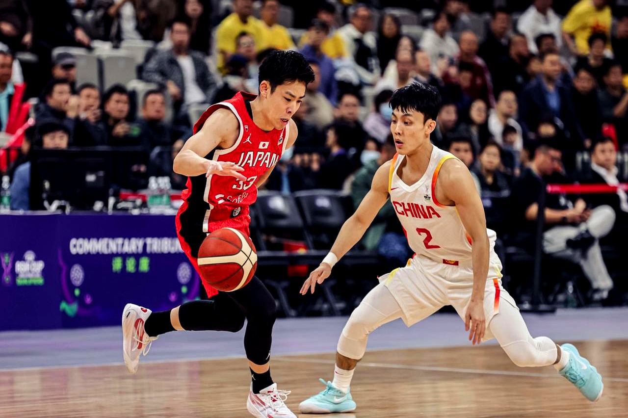 CBA常规赛今晚走向成谜，皇家马德里绝杀压哨，目标明确，阵容厚度经受考验的简单介绍