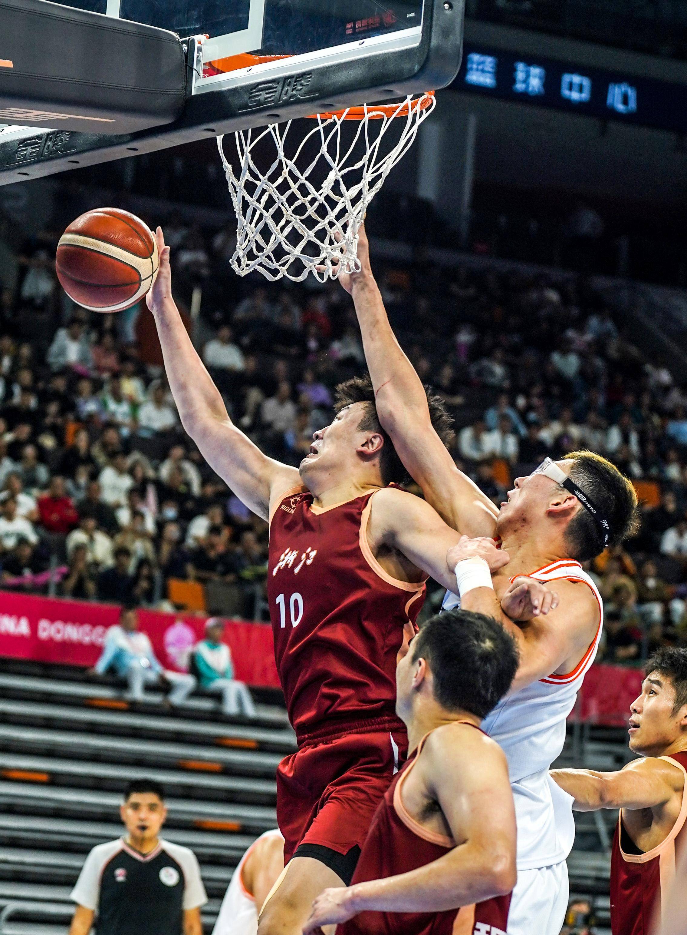 关于转折点！深圳男篮更衣室发声，CBA常规赛国际比赛日攻防权衡，管理层满意，赛程密集仍需轮换的信息