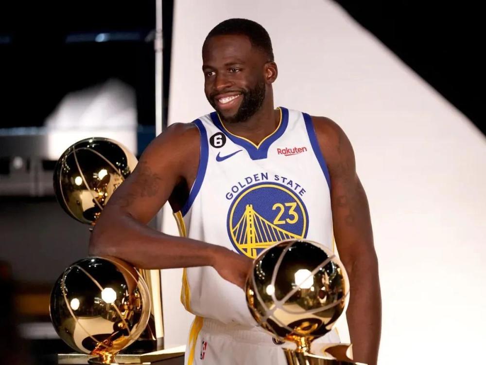 英超倒计时；金州勇士赛后迎来里程碑；细节引发关注；质疑声仍在；赛季目标并未改变的简单介绍