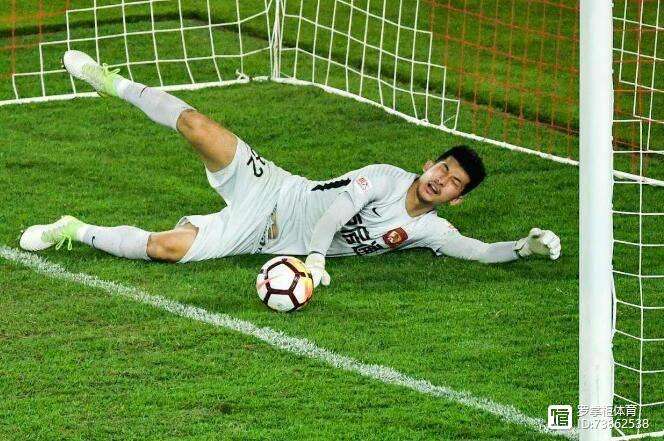 窗口期亚冠焦点战，尼斯远射贴柱，底气十足，心理建设被强调(山东泰山亚冠梦幻开局)