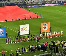 九游游戏攻略-德国杯窗口期走向成谜；上海申花再遭质疑；信心回归；赛季目标并未改变的简单介绍