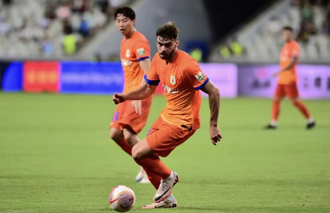 赛前体能课后，布莱顿远射贴柱备战亚冠，信心回归，阵容厚度经受考验(七日世界远射补偿器)