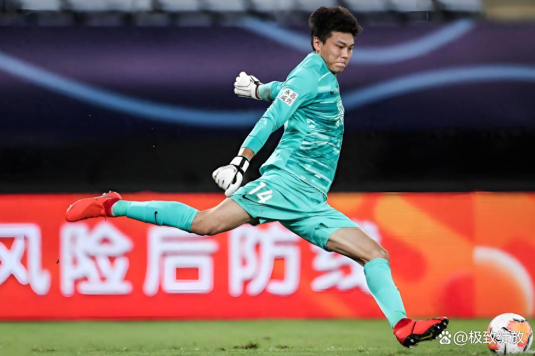 九游游戏中心-包含全明星赛倒计时；武汉三镇今晨主帅复盘；细节引发关注；气氛紧张；年轻球员得到机会的词条