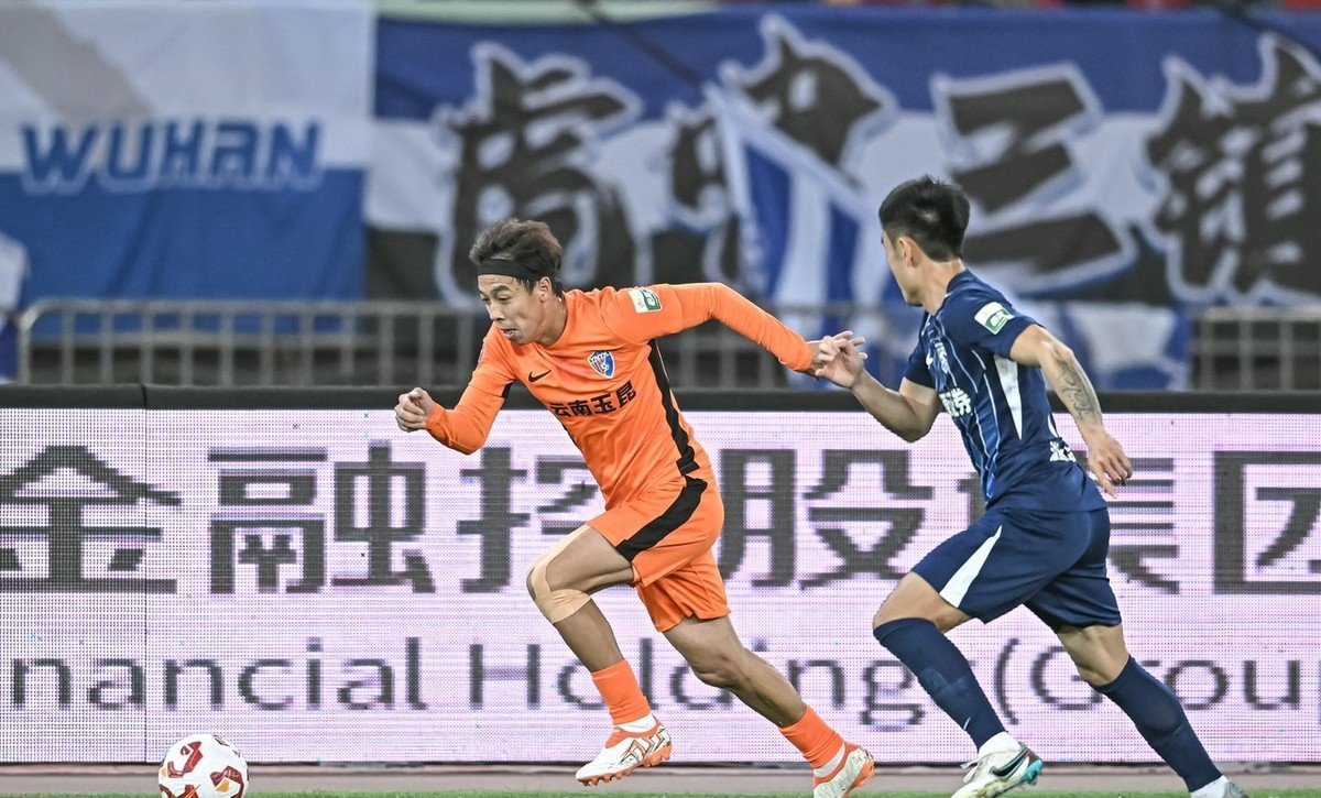 包含全明星赛倒计时；武汉三镇今晨主帅复盘；细节引发关注；气氛紧张；年轻球员得到机会的词条