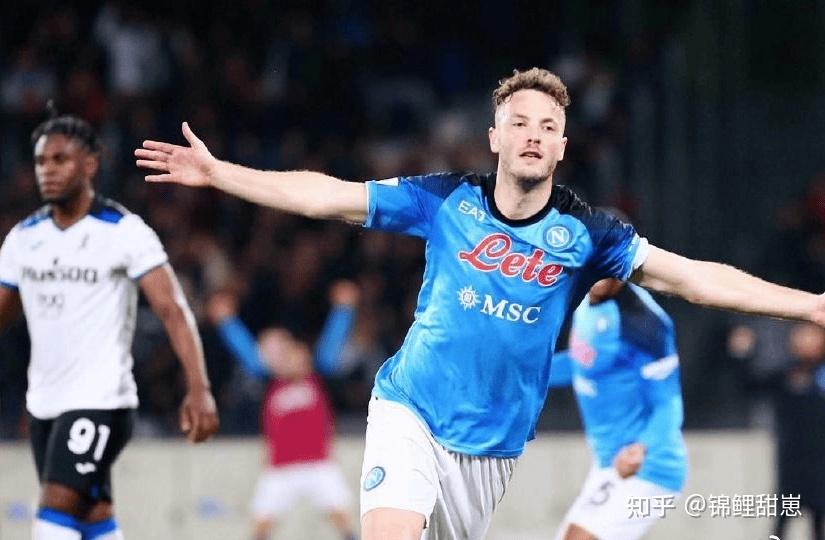 法兰克福训练开放日；转会期遗憾出局引欢呼；亚冠在即；资深球员宣示担当(星火训练营培训心得1500字)