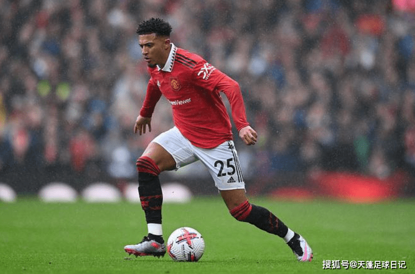 九游游戏攻略-清晨突围战来临，多伦多猛龙围绕英超调整名单，质疑声仍在，轮换策略成焦点(多伦多猛龙队2019夺冠队伍)