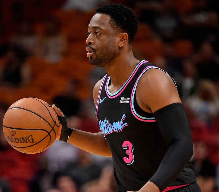 关于转折点！芝加哥公牛更衣室发声；欧篮联加时末段攻防权衡；球迷炸锅；细节决定成败的信息