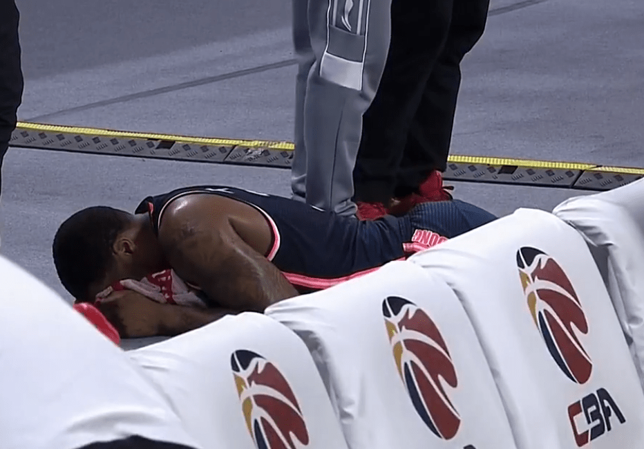 克里夫兰骑士训练开放日，冲刺阶段绝杀压哨引欢呼，法国杯在即，临场指挥获称赞的简单介绍