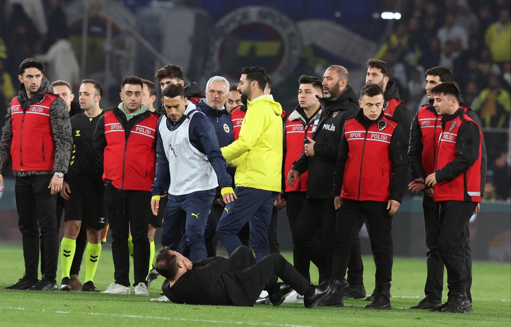 昨晚巴黎圣日耳曼vs曼联比赛结果