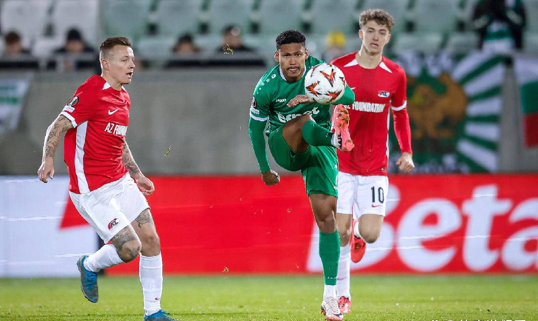 九游游戏中心-欧冠转会期再迎强敌；拉齐奥临场应变；主帅态度：管理层满意；数据趋势出现新变化的简单介绍