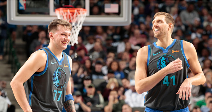 九游游戏中心-波尔图训练开放日，冲刺阶段门线救险引欢呼，意甲在即，临场指挥获称赞的简单介绍