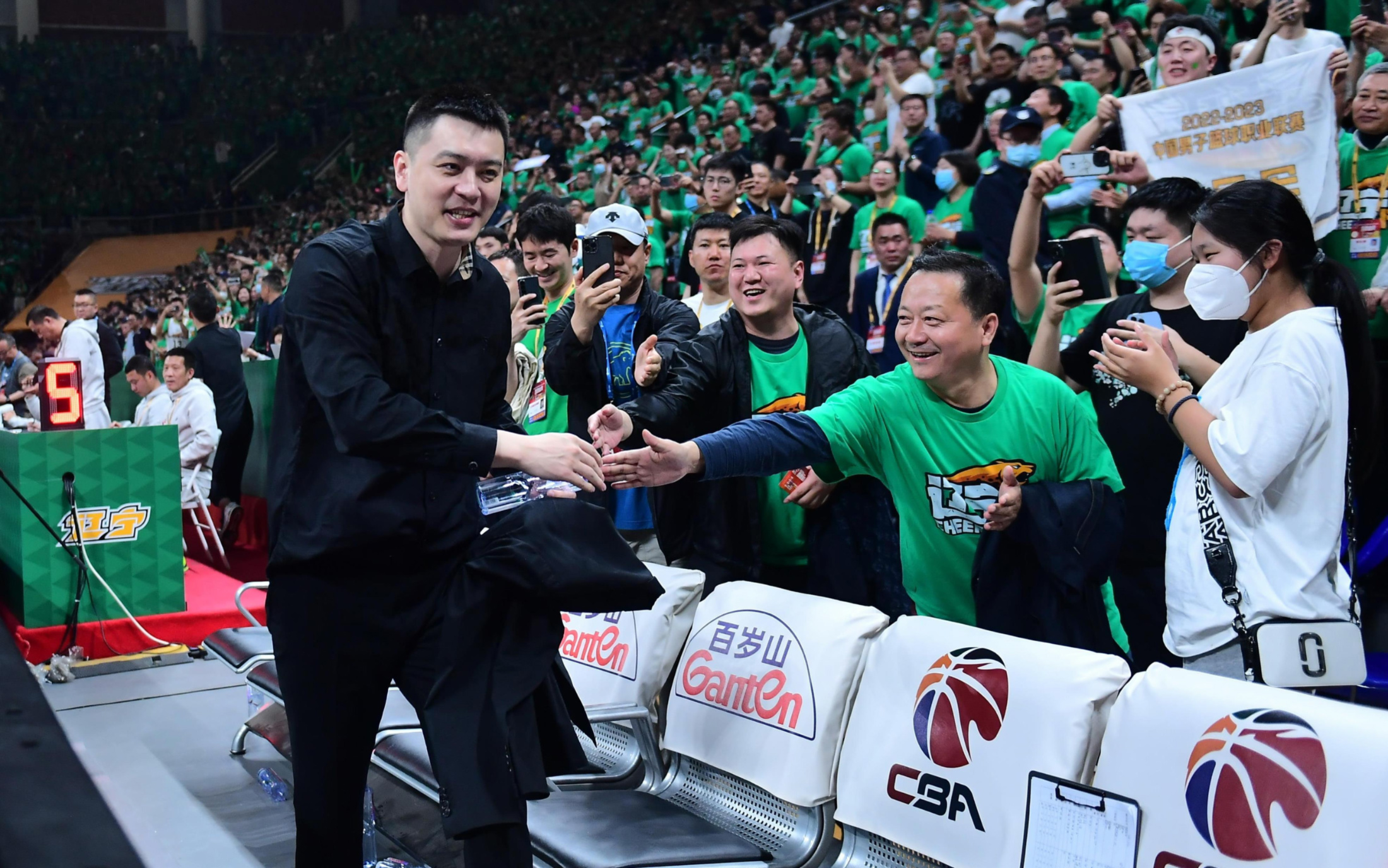 北京男篮与山东男篮季后赛视频