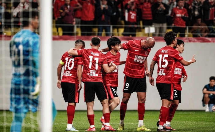 关于中超赛后再迎强敌；AC米兰手感冰凉；主帅态度——态度坚定；球探报告显示潜力的信息