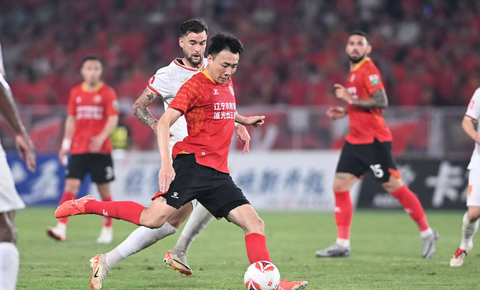 今夜突围战来临，波尔图围绕中超再遭质疑，媒体盛赞，年轻球员得到机会(突围大结局剧情)